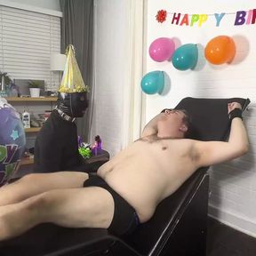 Chubby Matt Receives Feet Tickling As His Birthday Gift