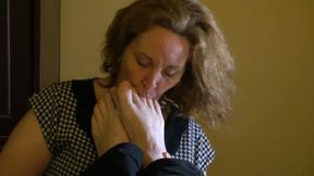 Roxie foot service (HD)