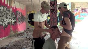 1785 used outdoor by 2 badboys in crusiing place