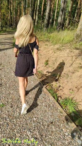 Fucked a Naked Beauty S-wife Katy Outdoors