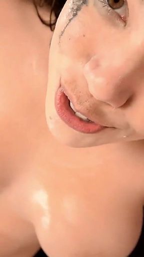 Nerd Girl-to-bimbo Bukkake Epic Cumshots