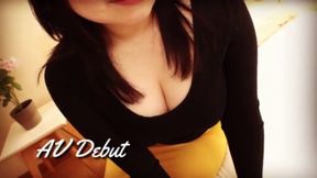 Meet Riona Yagami's Exciting AV Debut at Age 37 - A Curvy, Married Lady Stuns with Her