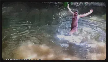 UK Milf Outdoor Tease