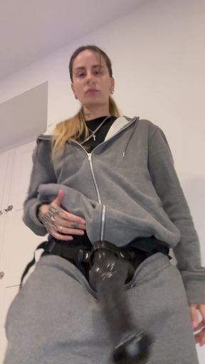 Amateur with big tits shows off on OnlyFans