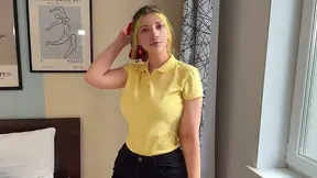 Pizza delivery girl agrees to fuck after he offers sex to compensate for late order