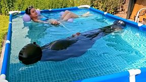 Rubber mummy in the pool - full version