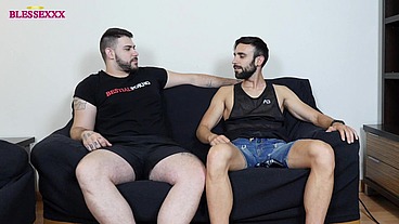 I bet with my friend a blowjob playing a game - Magic Javi & Zeus Ray