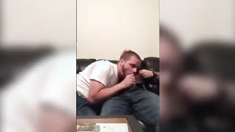 Bear daddy gives amateur blowjob and handjob with cumshot
