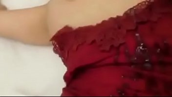 Phun tinh ướt đẫm cả v&aacute_y