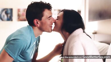 Stepmom Sex Lessons Pt. 2 w/Amateur MILF Marie Clayborn