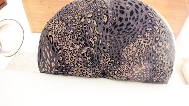 Open your mouth I want you to drink all my pee while you wipe my ass