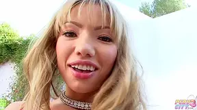 Maya Hills - Buxom Has All The Curves We Want