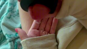 Your lil femboy makes a “enjoy” potion for you hehe :three