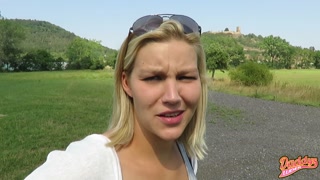 Von Frankfurt bis Berlin gepisst (4xgepullert)