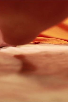 Giantess Shows off Gold High Heels