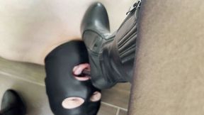 boots servant has work