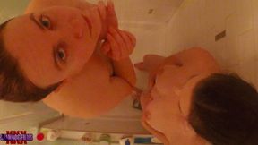 Girlfriends Showering WMV