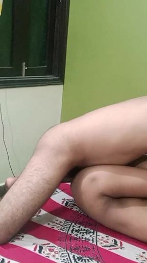 Juicy 18 Year Old Skinny Desi Girlfriend Fucked by Indian Hunk