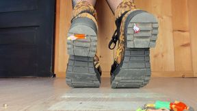 Big boots only win, dismembered bodies wmv