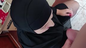 My Boyfriend Thanked Me by Ejaculating on My Face.