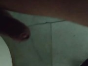 ME LA JALA EN LOS BAÑOS DE MI TRABAJO EL GERENTE