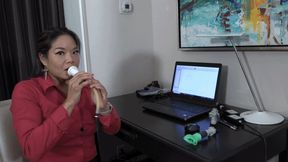 Alexis Stretches Her Face and Tests Her Blowing Pressure (MP4 - 720p)