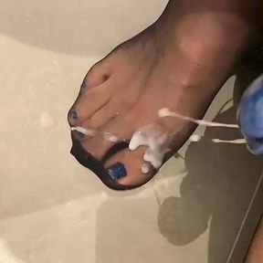 Blue nails and estim cum