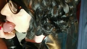 Sissy Tania Cox giving head and getting wet