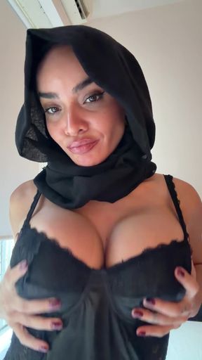 Hottie Big tits Angel hott