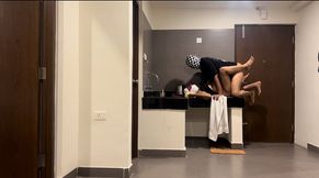 Besharam Bhabhi Invited Her Lover and Fucked by Him at the Kitchen