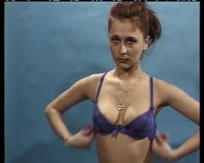 Petite German Babe Got Her Anal Hole Penetrated After Casting