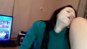 My girlfriend sucked my clit and licked my legs - Lesbian-illusion