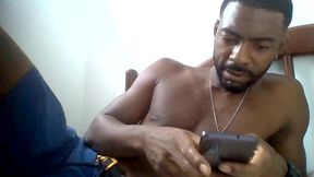 batendo uma punheta assistindo porno no xvideos e gozando gostoso