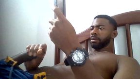 batendo uma punheta assistindo porno no xvideos e gozando gostoso