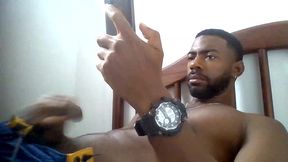 batendo uma punheta assistindo porno no xvideos e gozando gostoso