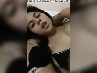 2 teen latina lesbian making out and playing with her bodies