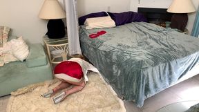 stepmom gets fucked while stuck under the bed - erin electra