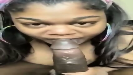 She love sucking big dicks