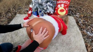 Amateur Frau Claus Cosplayer Anal in großen Arsch gefickt