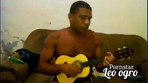 Esquentando a garganta para carnaval 2023 no Rio de Janeiro Brasil