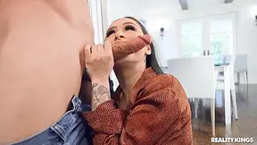 Mia Moore - Wants Her Pussy Stuffed