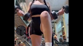 Snap Yo Fingers!Bicep Curls ( 4 Sets x 10-15 Reps)Location Evans Fitness Clubevansfitnessclub Augusta , Georgia #bi ...