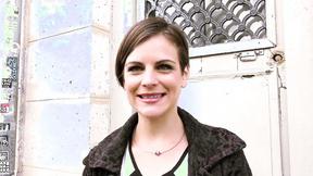 ”Divorced she wants to experience a double penetration”