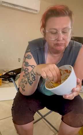 Stuff my face with chips