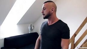 Buff Bearded dude Gets His asshole nailed bare