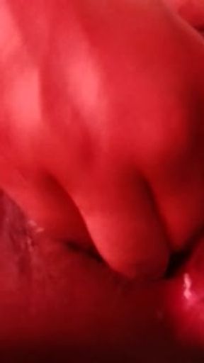 First time fisting my pussy and it made me cum