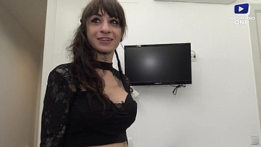 2 copines pour une bite !