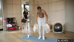 Naughty wife Sarah sneaks in BBC workout with hubby