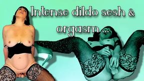 Intense dildo sesh & orgasm wmv