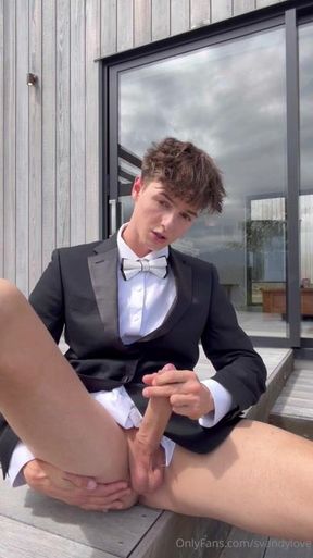Cute Svandy wanks n Cums in his Tuxedo